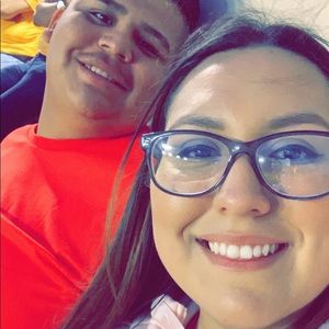 Meet your Posher, Claritza